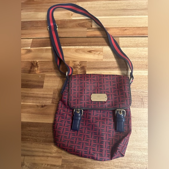 Tommy Hilfiger Crossbody Bag| Red| Navy Blue - Picture 5 of 9